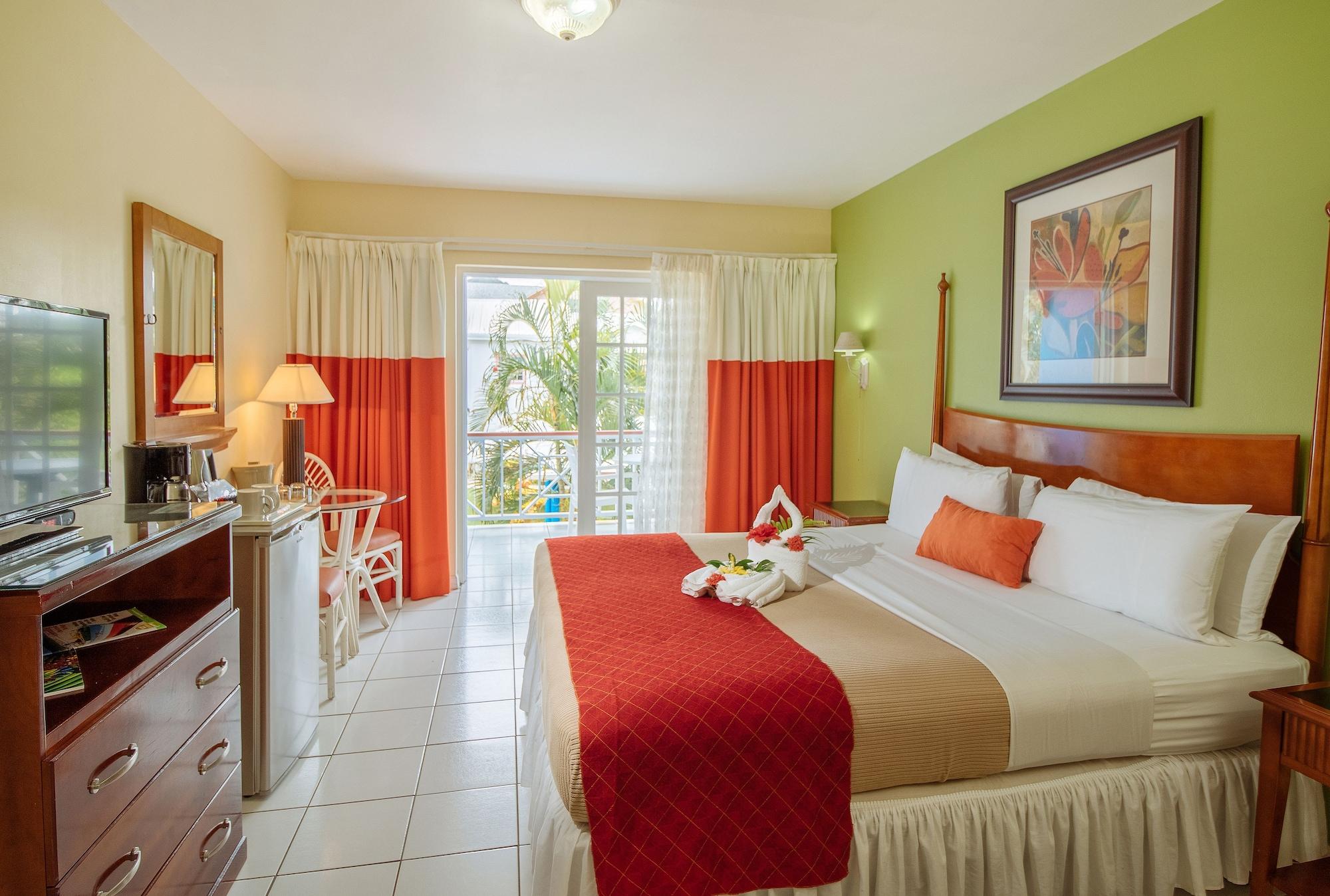 Bay Gardens Inn Gros Islet Exterior photo