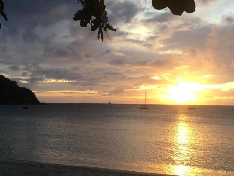 Bay Gardens Inn Gros Islet Exterior photo