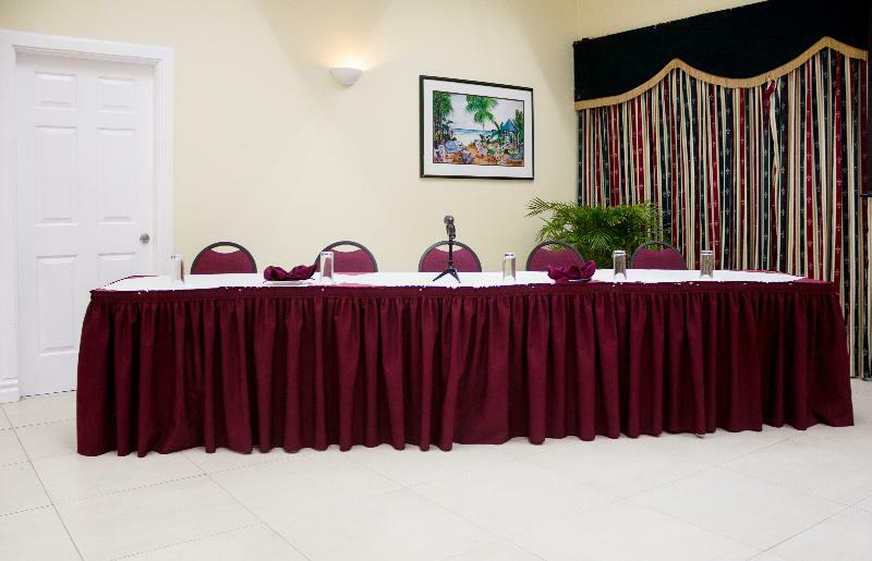Bay Gardens Inn Gros Islet Exterior photo