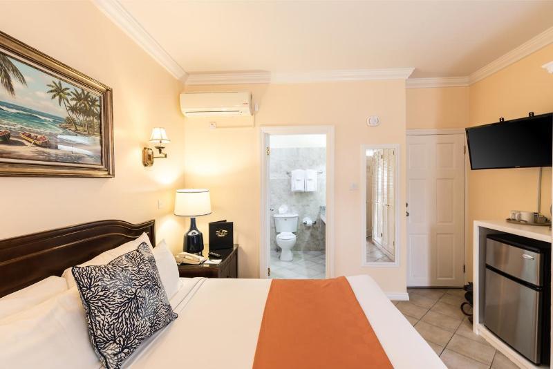 Bay Gardens Inn Gros Islet Exterior photo